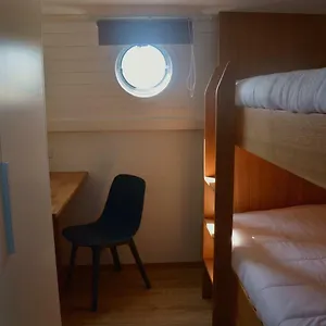 Botel Tagus Marina, Lisbona